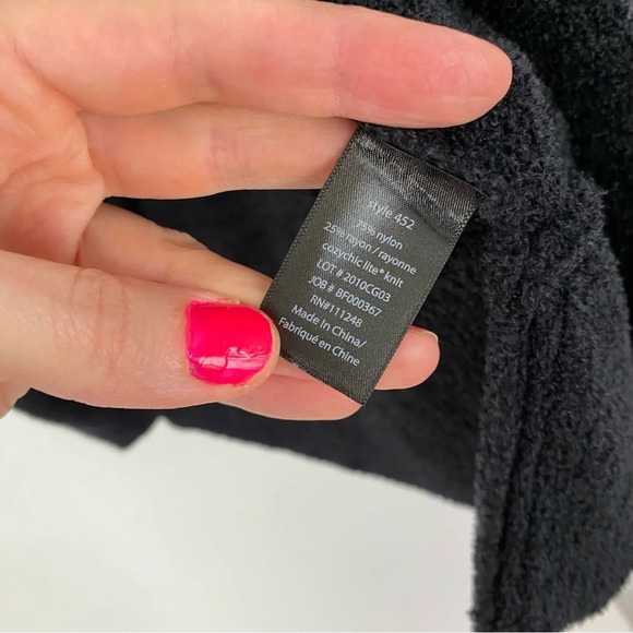 Barefoot Dreams Bamboo Chic Lite Womens Small XS Black Pockets Soft Cardigan - Picture 7 of 8